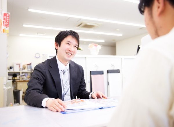 賃貸経営アドバイザー◆ノルマなし！/住宅・資格手当充実/年休120日/残業20h/7時間勤務