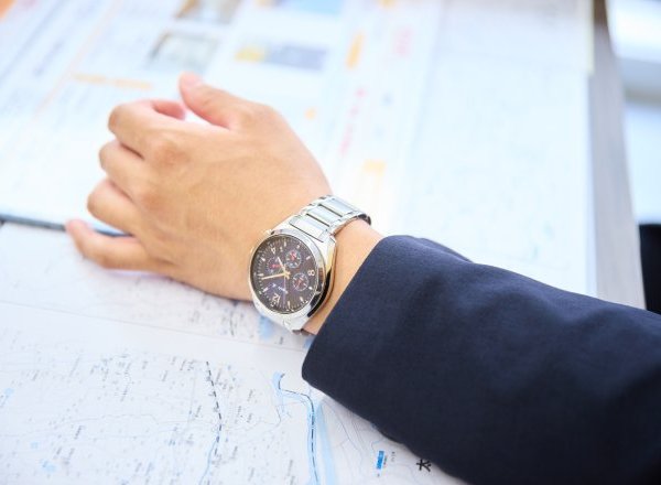  売却アドバイザー◆ノルマなし！/住宅・資格手当充実/年休120日/残業7.5h/7時間勤務